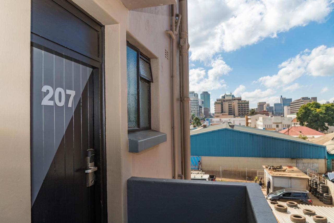 N1 Hotel Rotten Row Harare Exterior foto